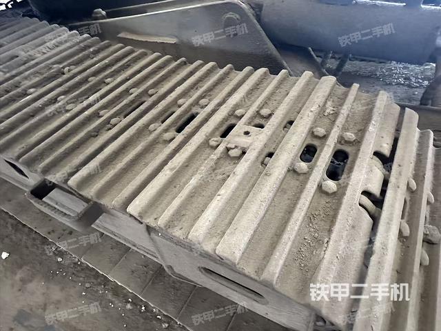 單側(cè)履帶整體（整機外觀）