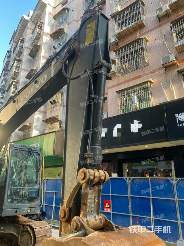 小臂整體右前（工作和回轉(zhuǎn)裝置）