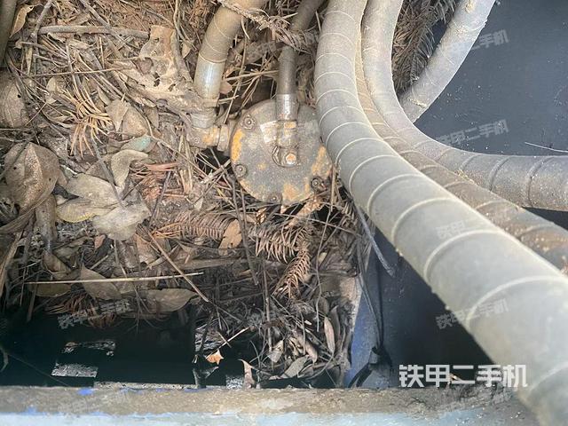 回轉(zhuǎn)馬達(dá)（上車部件）