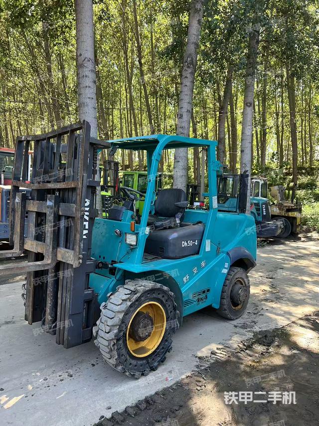 整机左侧（设备外观及核心部件）