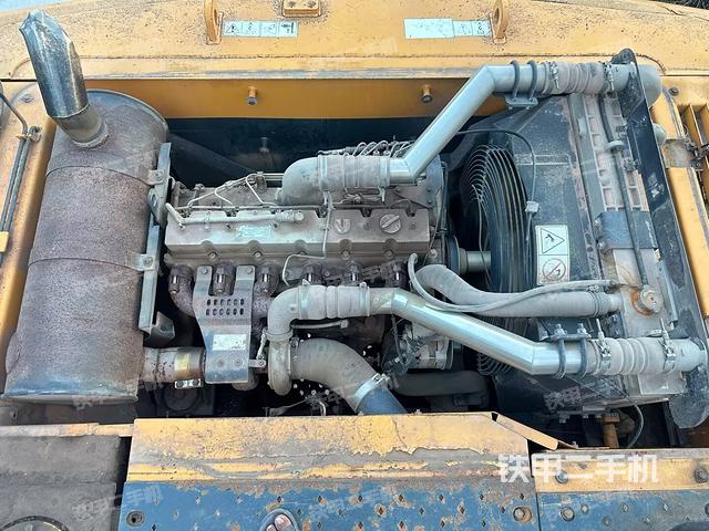 发动机室（上车部件）