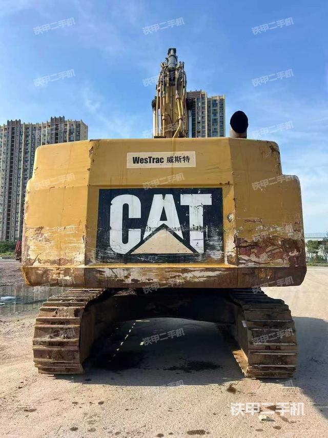 驾驶室整体（整机外观）