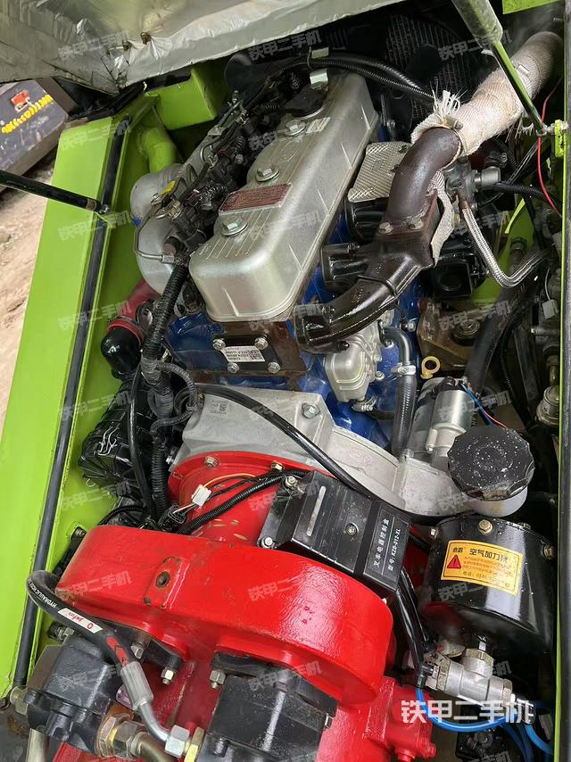 發(fā)動(dòng)機(jī)（設(shè)備外觀及核心部件）