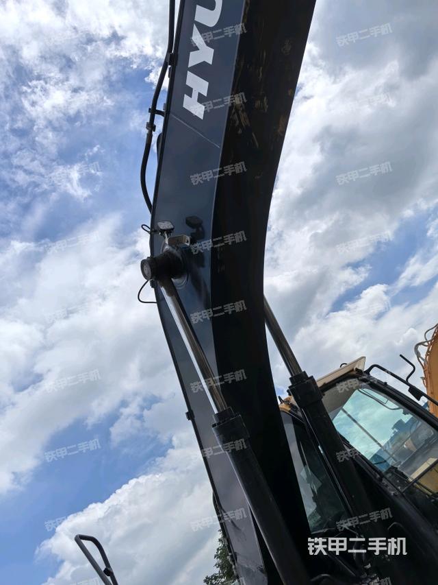 大臂整体 右侧（工作和回转装置）