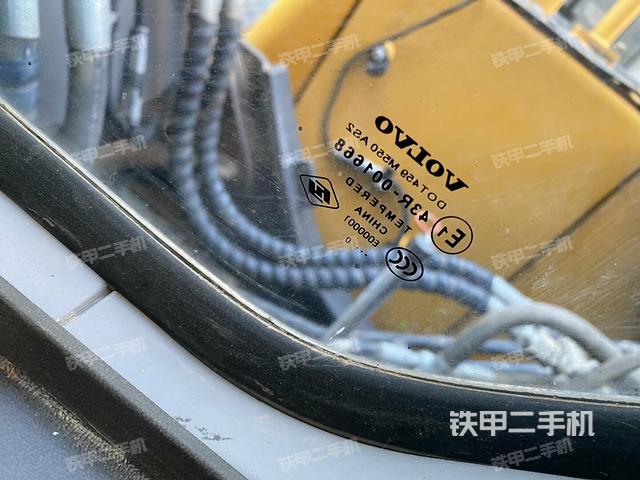 右側(cè)玻璃角標(biāo)（駕駛室部分）