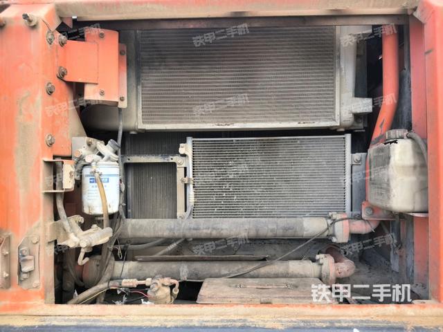 散熱器正面（大件艙室）