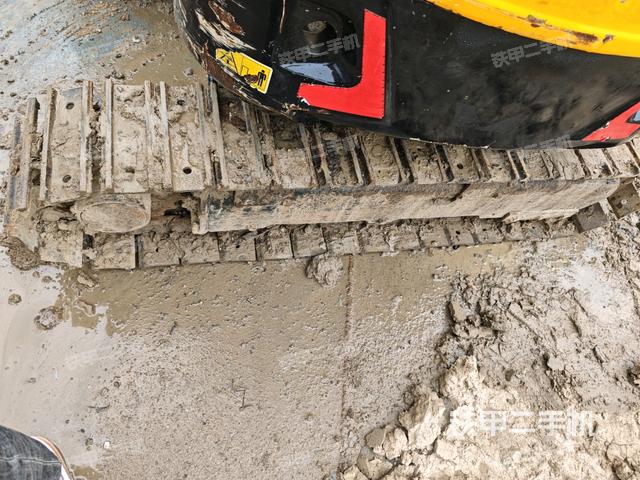 左側(cè)行走馬達蓋板（行走機構(gòu)）