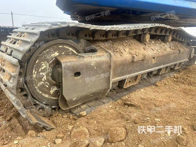 單側履帶整體（整機外觀）