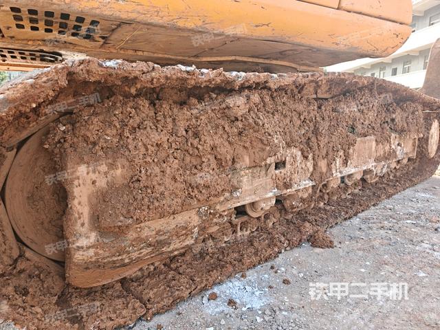 右側(cè)行走馬達(dá)蓋板（行走機(jī)構(gòu)）