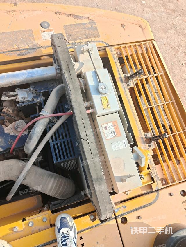 氣門室蓋螺絲特寫（上車部件）