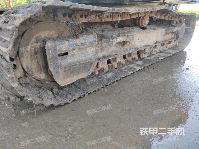 单侧履带整体（整机外观）