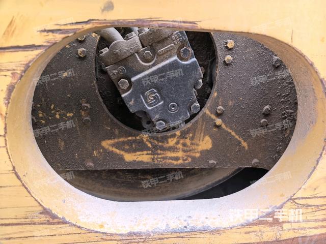 正后側(cè)（壓路機前后車架）