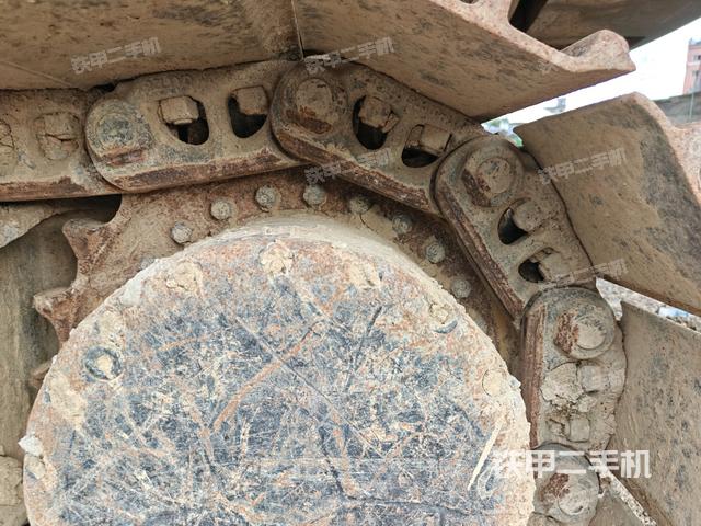 右導(dǎo)向輪（行走機(jī)構(gòu)）