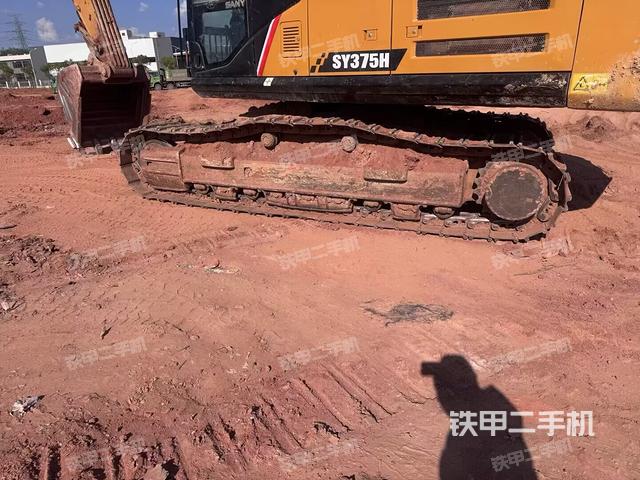 左驅(qū)動(dòng)輪（行走機(jī)構(gòu)）