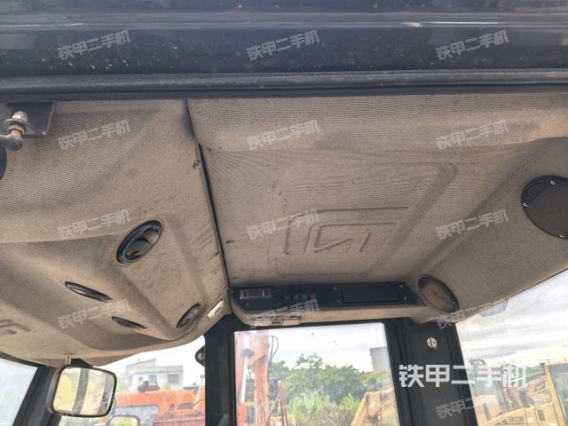 操作把手（壓路機駕駛室）