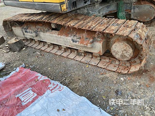 右側(cè)履帶整體（行走機(jī)構(gòu)）