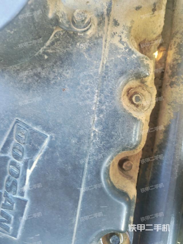 氣門室蓋螺絲特寫（上車部件）