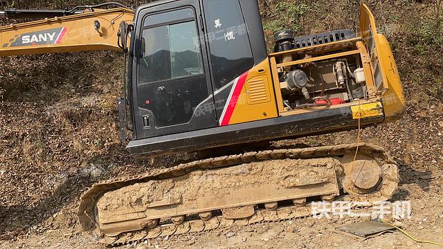 驾驶室整体（整机外观）