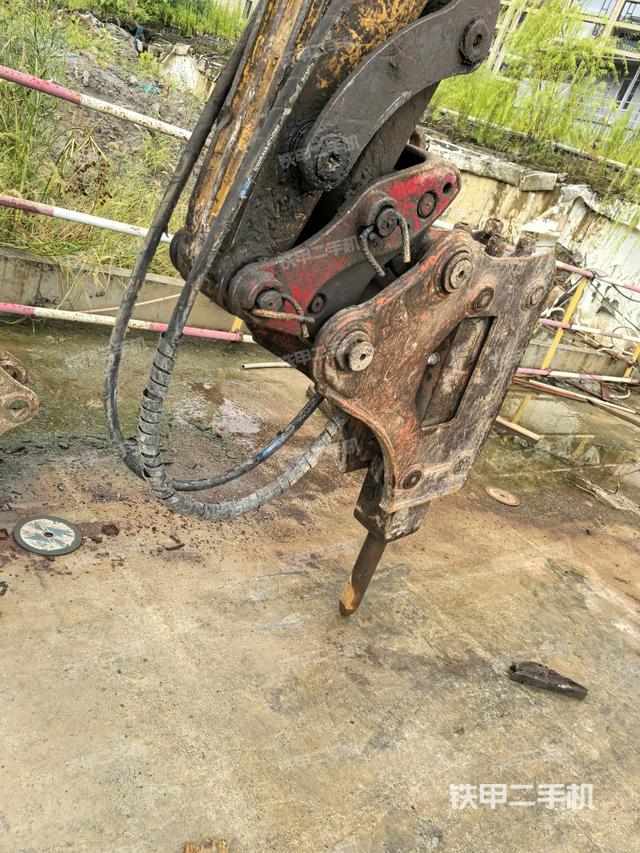 鏟斗45度（工作和回轉(zhuǎn)裝置）