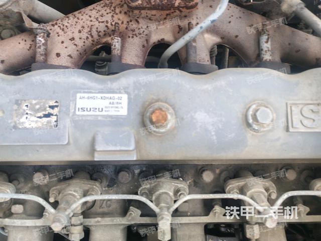 中央回轉(zhuǎn)接頭特寫（上車部件）