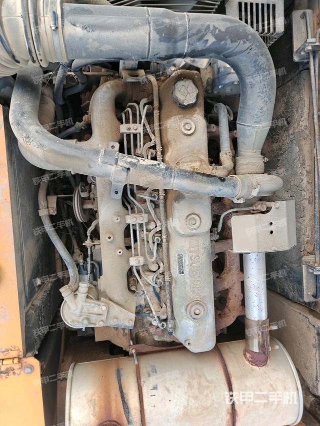 發(fā)動(dòng)機(jī)室（上車部件）