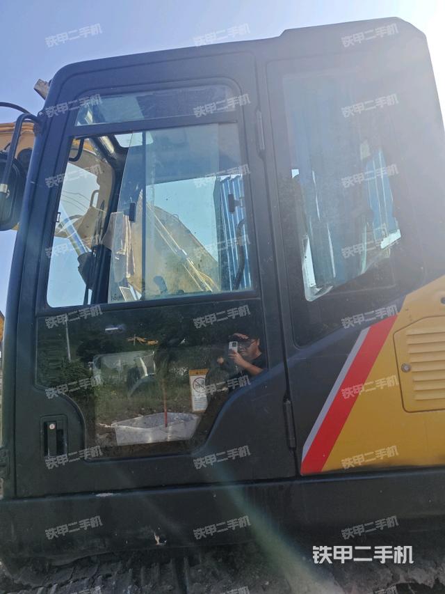 驾驶室左前45度（驾驶室部分）