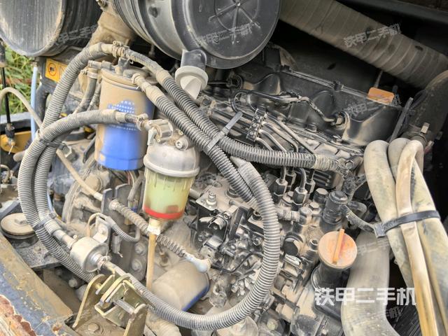 發(fā)動(dòng)機(jī)室（上車部件）