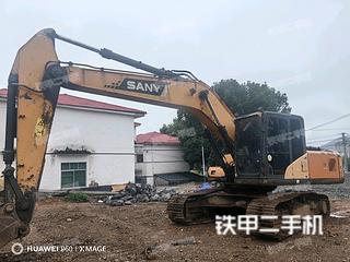 三一重工SY215C挖掘机实拍图片