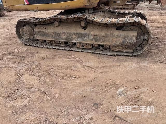 左導(dǎo)向輪（行走機(jī)構(gòu)）