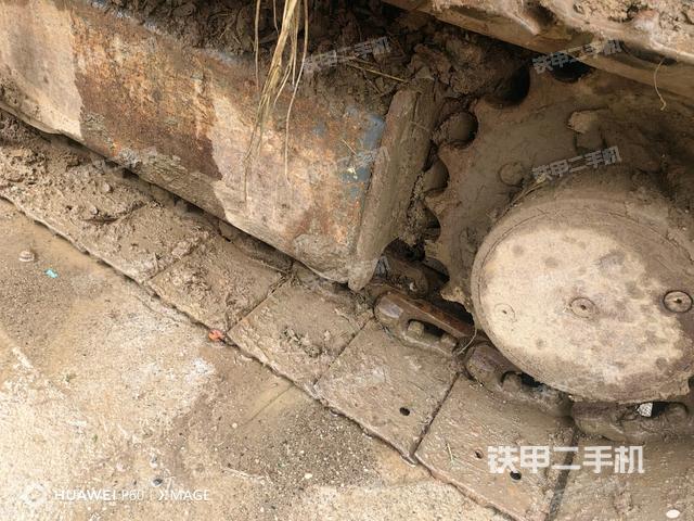 單側(cè)履帶整體（整機(jī)外觀）