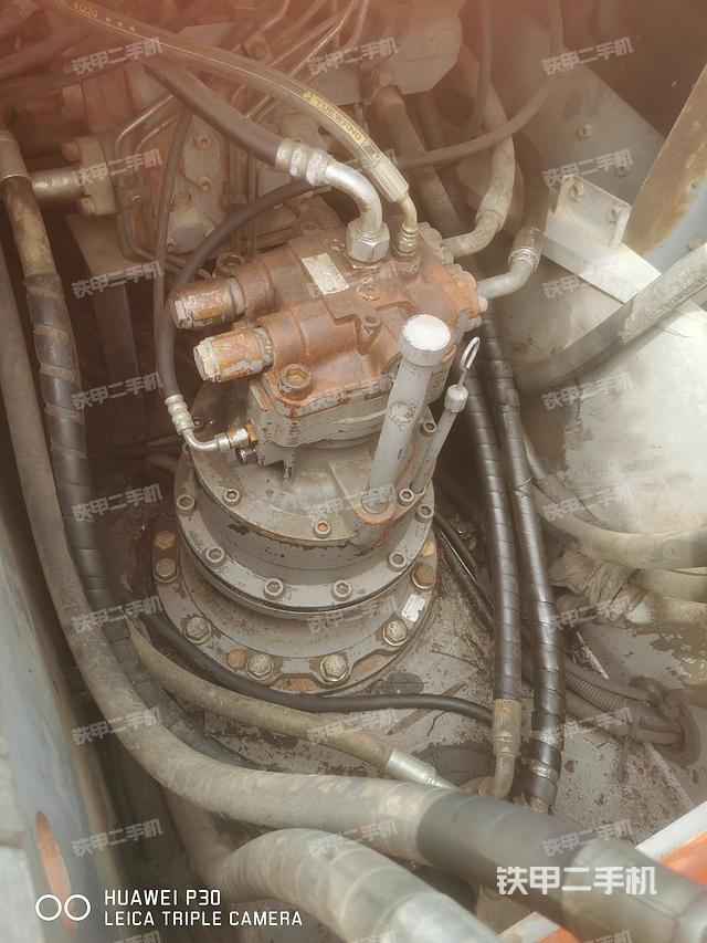 驾驶室整体（整机外观）