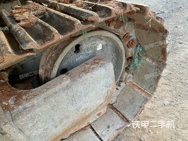 右導(dǎo)向輪（行走機(jī)構(gòu)）