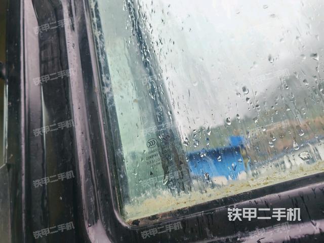 座椅后部（驾驶室部分）