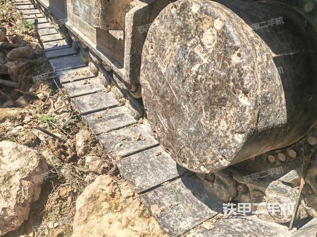 左驅(qū)動(dòng)輪（行走機(jī)構(gòu)）