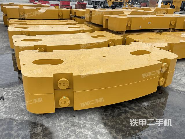 驾驶室操作台（设备外观及核心部件）