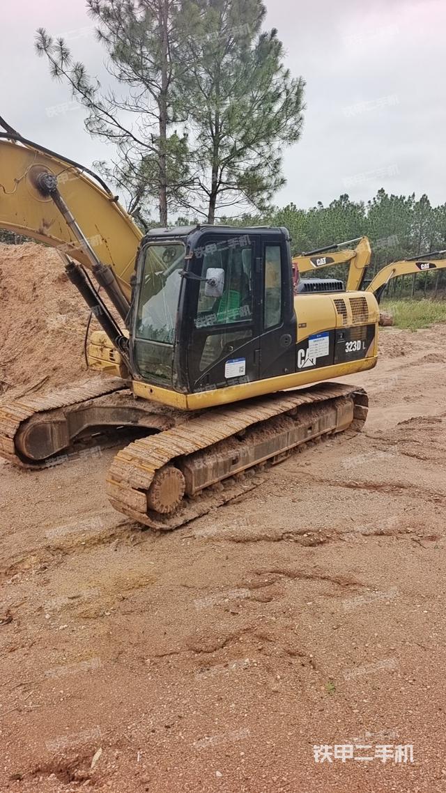 整机右后45°（整机外观）