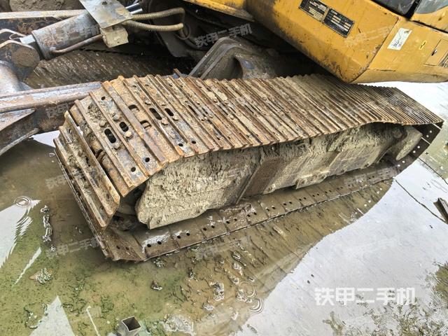 右側(cè)履帶整體?（行走機(jī)構(gòu)）