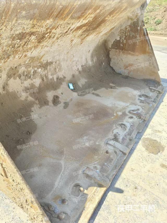 工作裝置整體（整機外觀及大件）