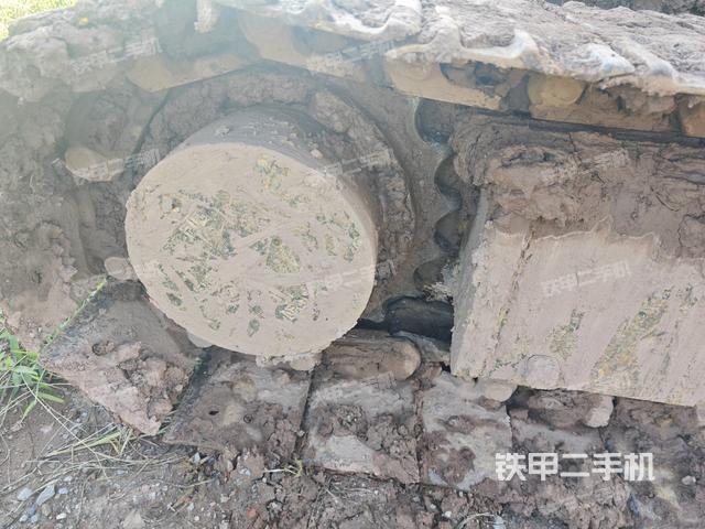 左驅(qū)動輪（行走機(jī)構(gòu)）