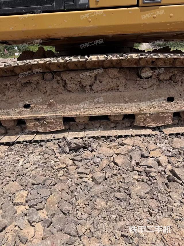 右侧履带整体（行走机构）