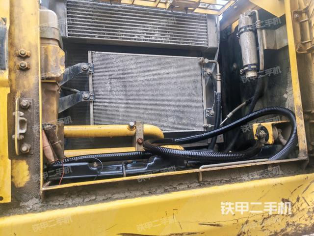 散熱器正面（大件艙室）