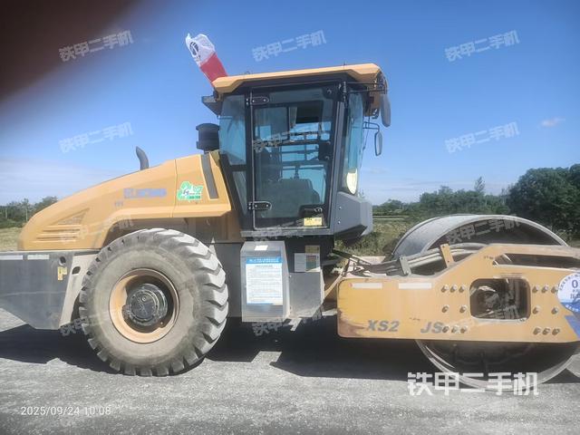 整机右侧（设备外观及核心部件）