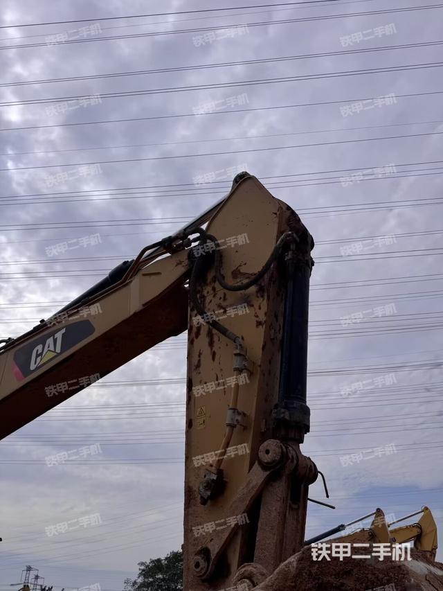 小臂整體左后（工作和回轉(zhuǎn)裝置）