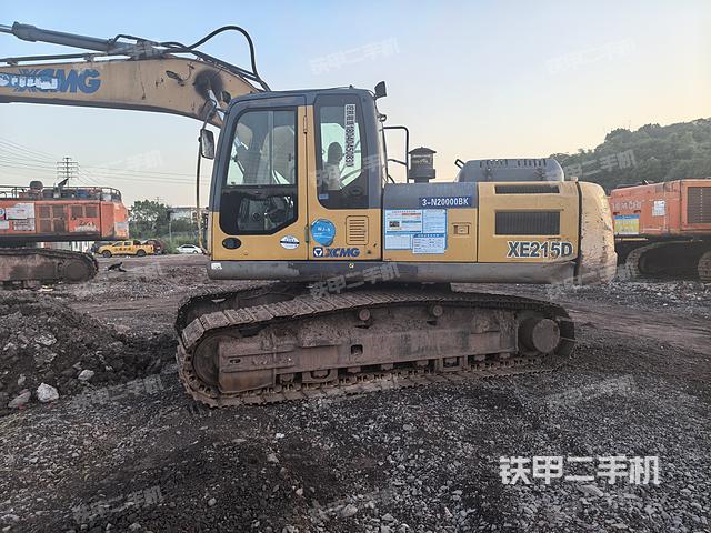 单侧履带整体（整机外观）