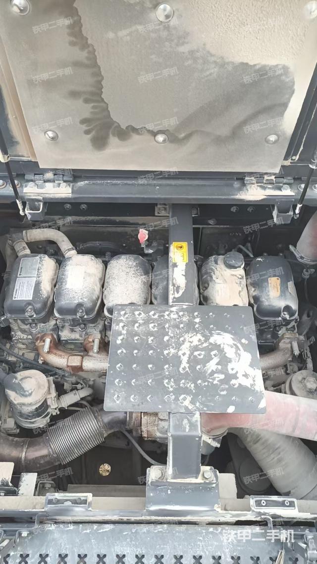 发动机整体俯视（整机外观）