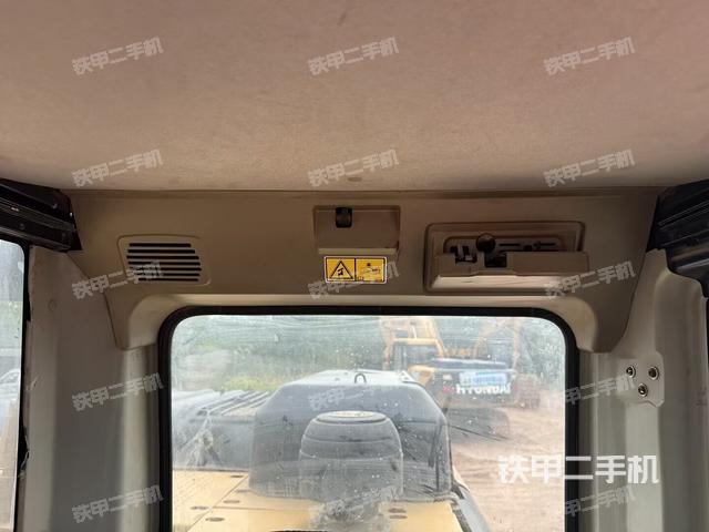 座椅后部（駕駛室部分）