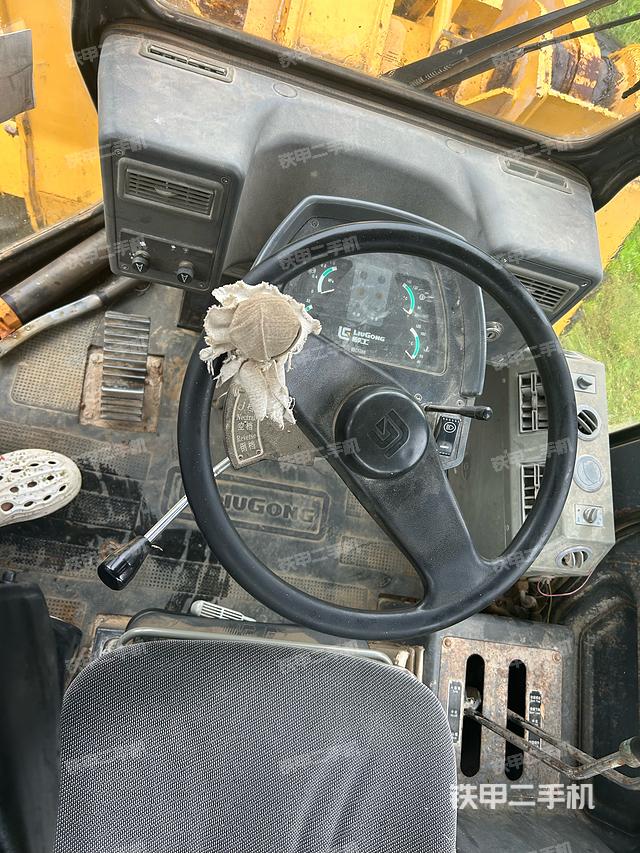 驾驶室操作台（整机外观及大件）