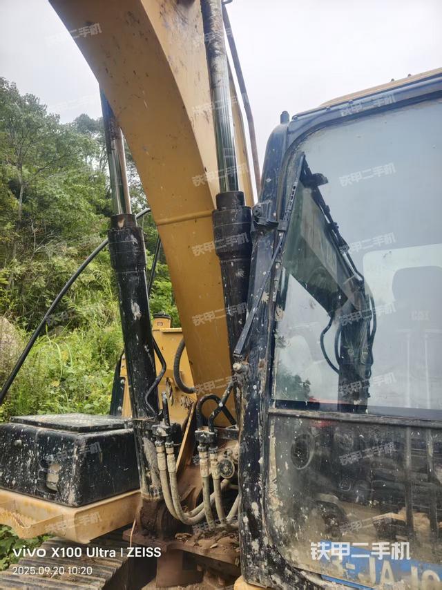 駕駛室整體（整機(jī)外觀）