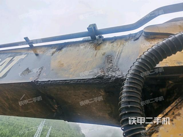 铲斗右后整体（工作和回转装置）