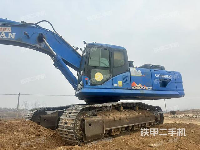 駕駛室整體（整機外觀）